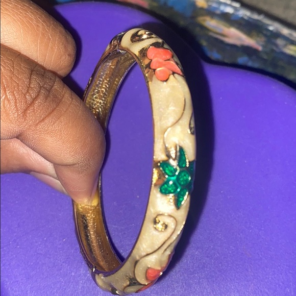 Bangle - Picture 2 of 2